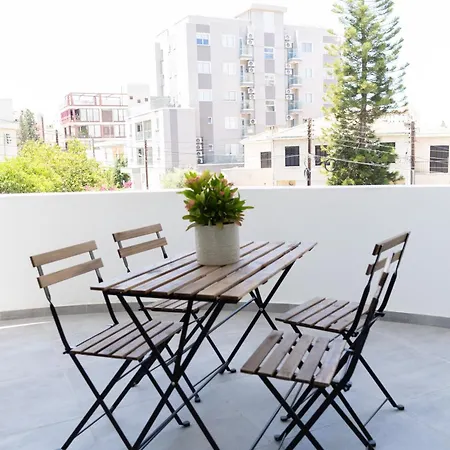 Apartament Wealthystays - Olympias 2br Flat Centre Nikozja